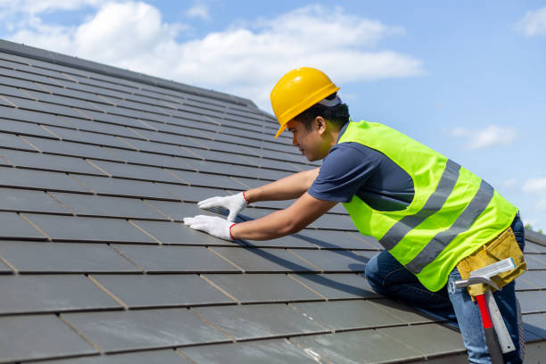 Best Roof Gutter Cleaning  in Hermiston, OR